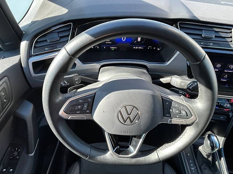 Volkswagen Touran (2023) 2.0 TDI 110kW DSG LED - fotka 6 z 35