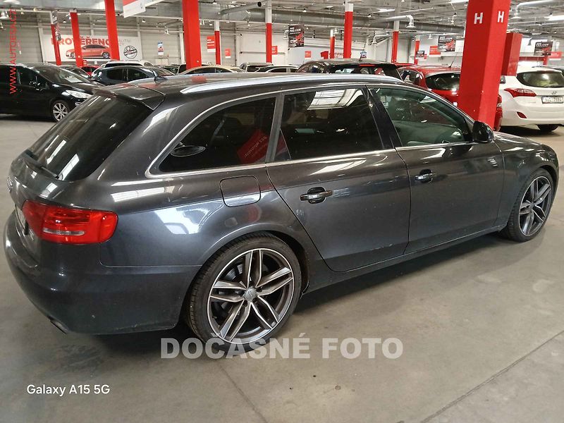 Audi A4 (2009) 2.0 TFSi Quattro, ČR, AT - fotka 2 z 3