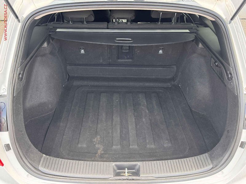 Hyundai i30 (2019) 1.6CRDi, ČR, servis.kniha - fotka 7 z 16