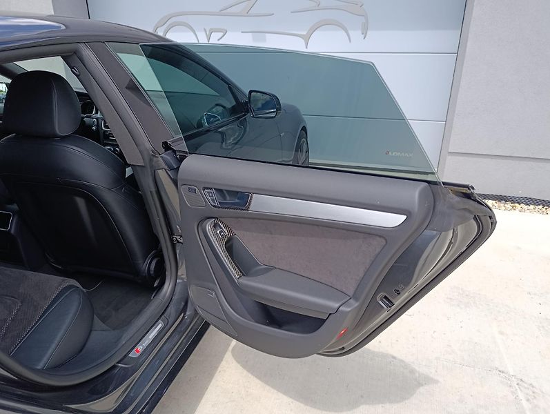 Audi A5 2.0TDI QUATTRO S-LINE ČR  - fotka 34 z 38