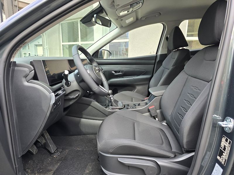 Hyundai Tucson (2026) 1.6 T-GDi MT Smart - fotka 9 z 24