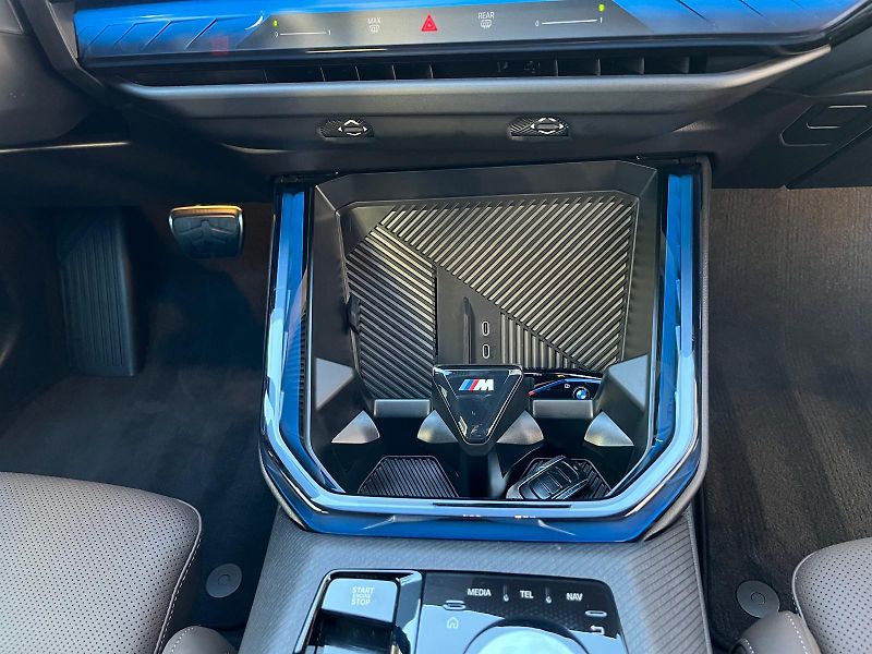 BMW X3 M 50i Xdrive - fotka 44 z 56