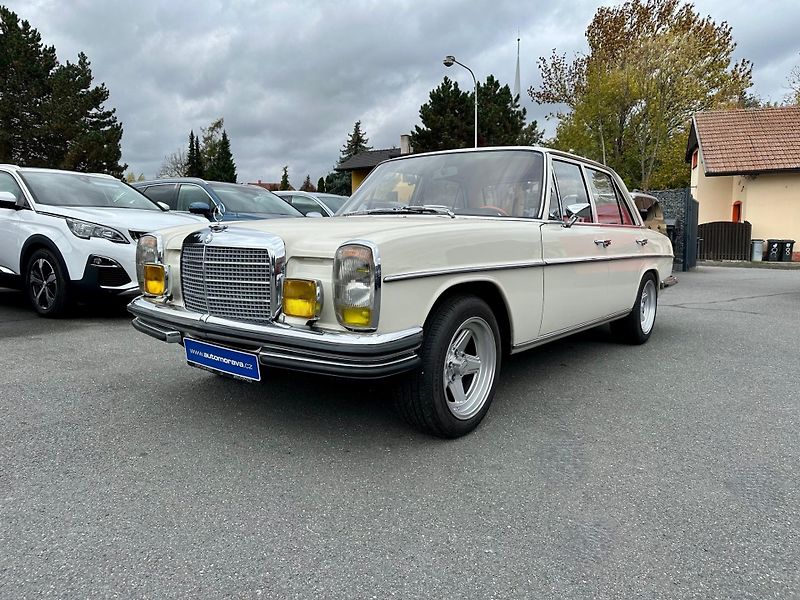 Mercedes-Benz 115 (1973) 114 280E AMG - fotka 1 z 28