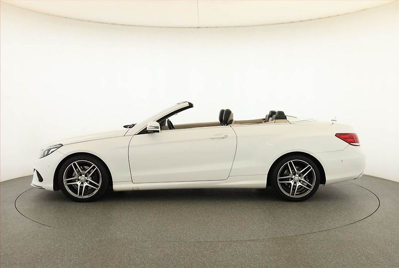 Mercedes-Benz Třídy E (2014) E 250 BlueTEC, Automat, Kůže - fotka 3 z 22