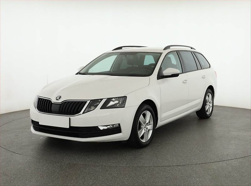 Škoda Octavia (2019) Ambition Plus 1.5 TSI, Automat - fotka 2 z 15