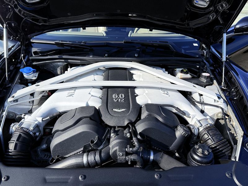 Aston Martin Rapide (2016) S 6.0 560PS,AT-8ST,SERVIS - fotka 68 z 72