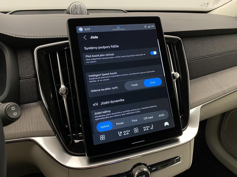 Volvo XC90 (2025) T8 AWD RECHARGE BRIGHT PLUS 7m - fotka 51 z 75