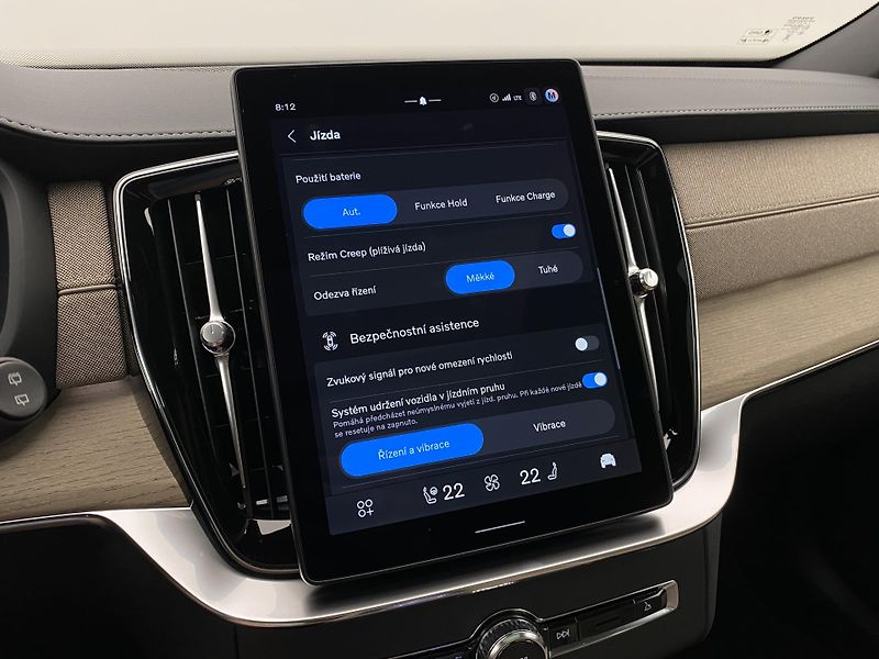 Volvo XC90 (2026) T8 AWD Plug-in DARK PLUS 7m - fotka 52 z 66
