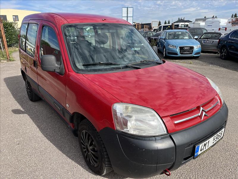 Citroën Berlingo 1,4 i TAŽNÉ STK 2/27 - fotka 3 z 31