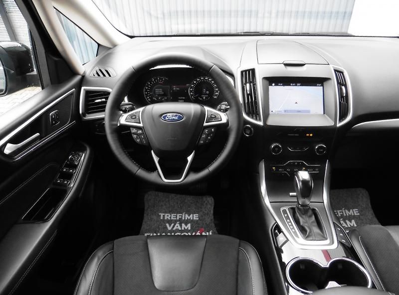 Ford S-MAX 2.0 TDCi Titanium Navi - fotka 12 z 12