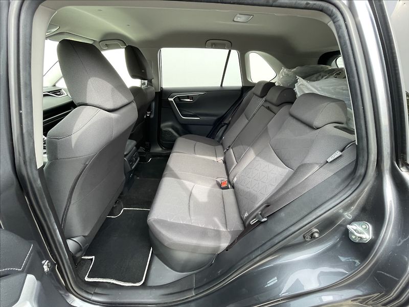 Toyota RAV4 2,5 Hybrid 4WD Comfort Style - fotka 15 z 22