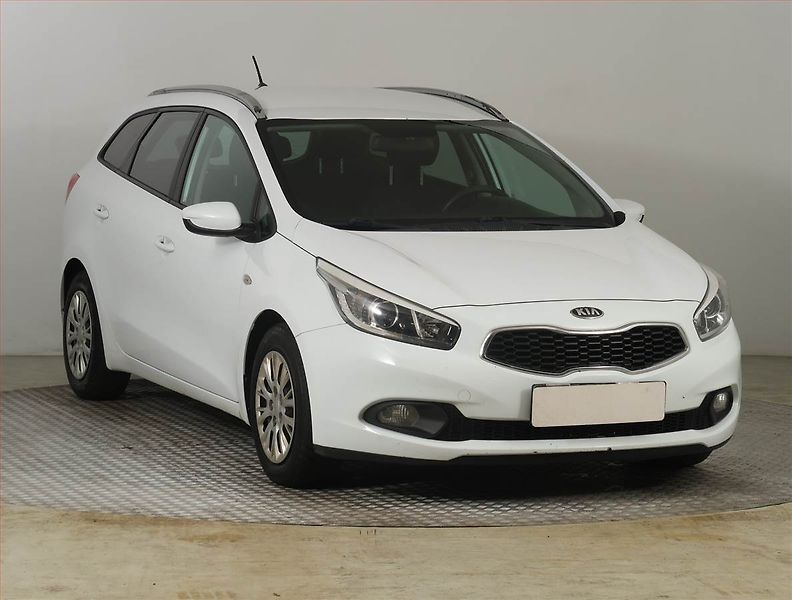 Kia Ceed (2013) 1.4 CVVT, ČR,1.maj, Serv.kniha - fotografie inzerátu