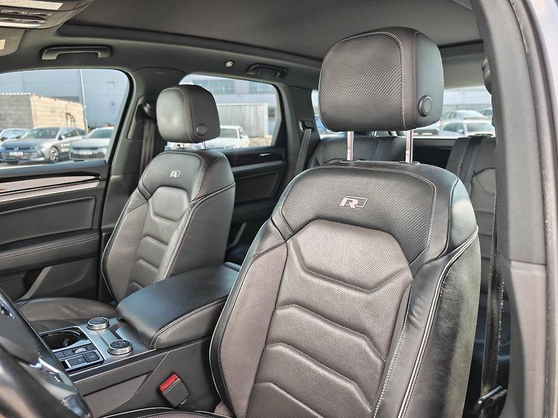 Volkswagen Touareg R-line 8TT 3,0TDI - fotka 6 z 28