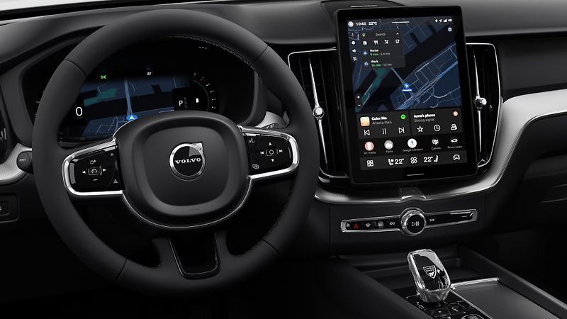 Volvo XC60 (2026) B5 AWD AUT PLUS BLACK EDITION - fotka 5 z 11