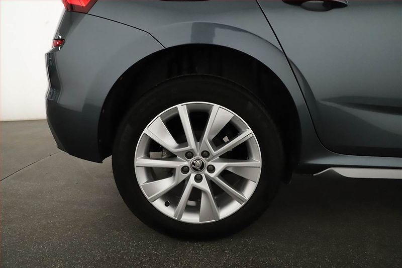 Škoda Kamiq (2021) Style 1.0 TSI - fotka 15 z 15