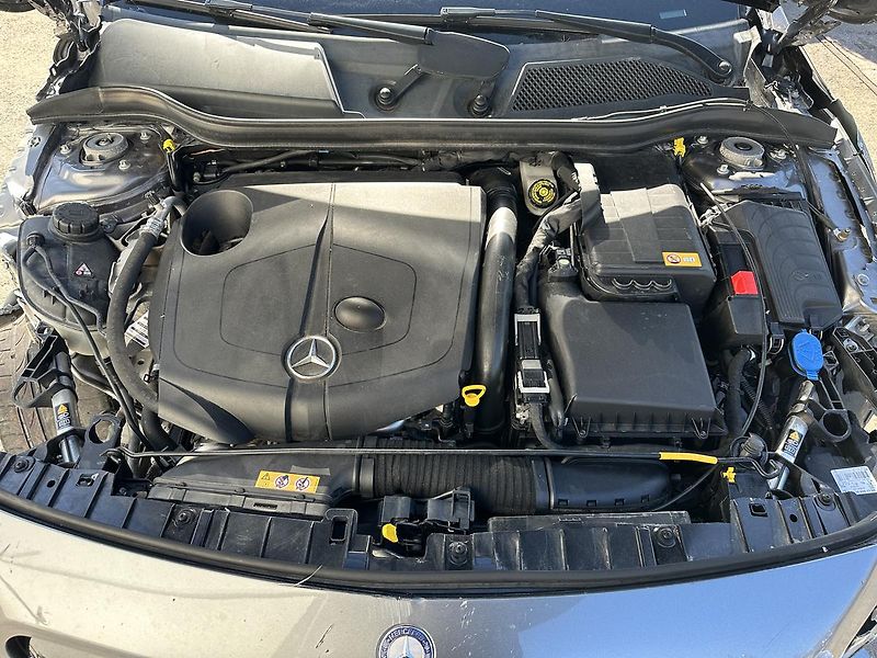 Mercedes-Benz GLA 220 CDI 125kW - fotka 14 z 14