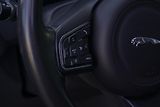 Jaguar F-Pace 2.0 25T 184kW - náhled 16