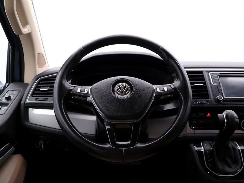 Volkswagen Multivan 2,0 TDI 4M DSG CZ Highline DPH - fotka 20 z 36