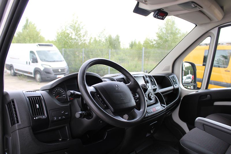 Citroën Jumper 2,2 HDI L1H1 Chlaďák + klima - fotka 9 z 20