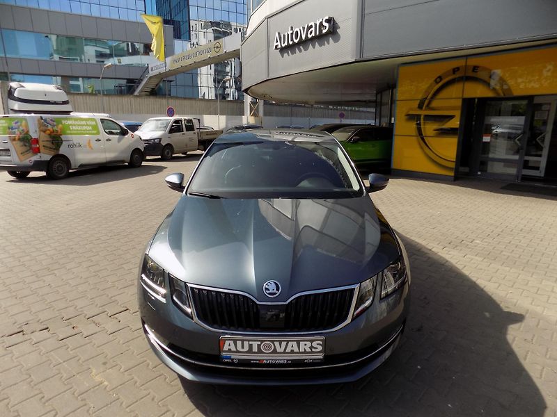 Škoda Octavia (2018) 2.0 TDi DSG - fotka 2 z 13
