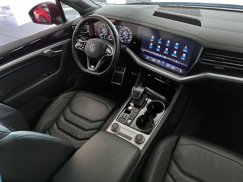 Volkswagen Touareg (2022) R-Line 3.0 TDI 4Motion (210kW/ - fotka 12 z 30