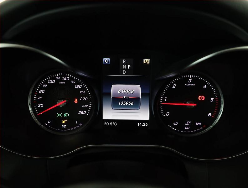Mercedes-Benz Třídy C (2017) C 250 d 4MATIC, 4X4, Automat - fotka 9 z 21
