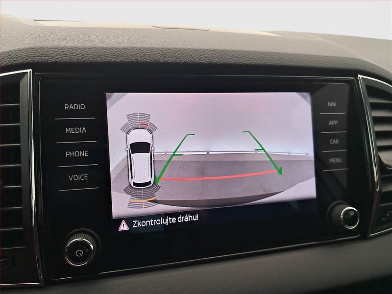 Škoda Karoq (2020) 1.5 TSI - fotka 19 z 20