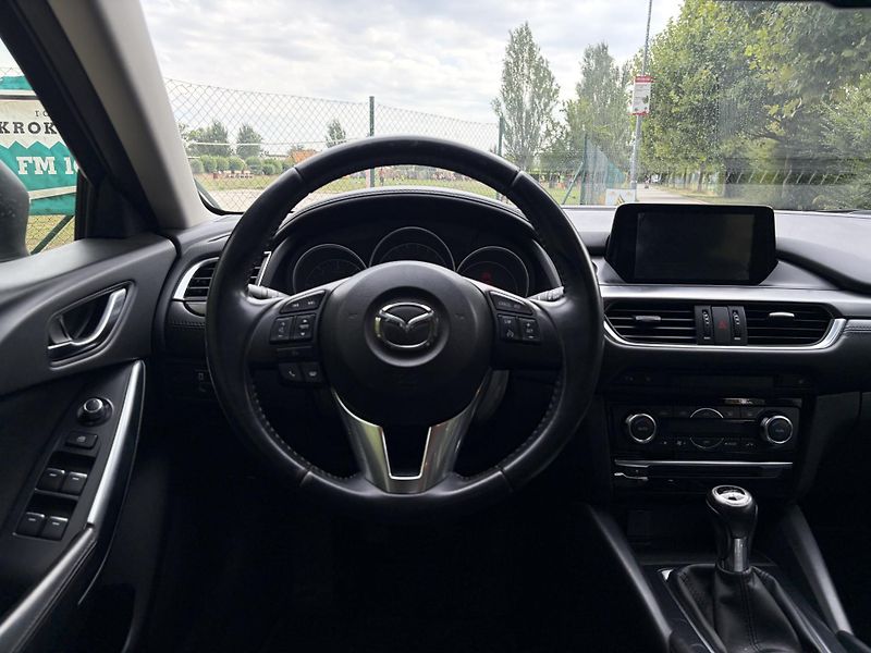 Mazda 6 2.2 D SKYACTIVE 110kw - fotka 24 z 31