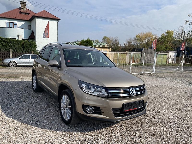 Volkswagen Tiguan 2.0TDi,DSG,rezervace - fotka 1 z 63