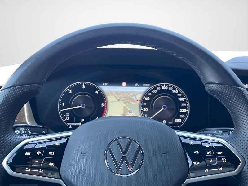 Volkswagen Touareg (2023) R-Line 3.0 TDI 210 kW V6 4Moti - fotka 8 z 35