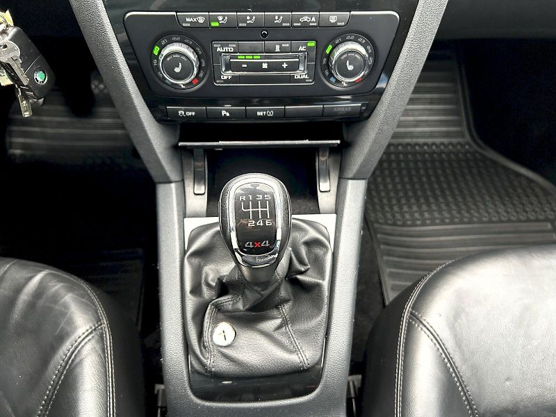 Škoda Octavia (2012) Combi 2.0 TDI 103kW 4x4 MP6 L& - fotka 17 z 33