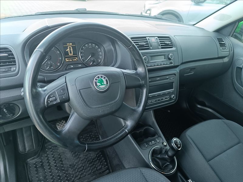 Škoda Fabia 1,2 TSi NA SERVISU - fotka 10 z 19