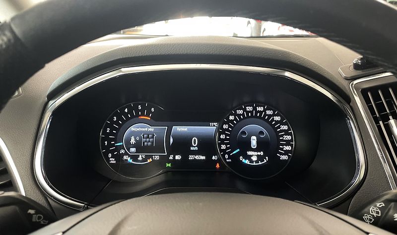Ford S-MAX Titanium 2,0D 110kW 7 MÍST, ČR - fotka 15 z 28