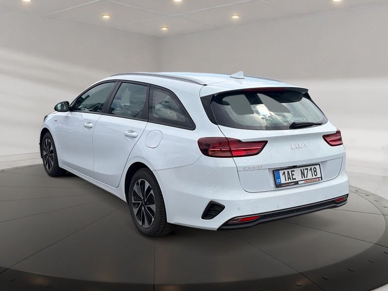 Kia Ceed (2024) SPIN 1.0T-GDI 74kW CZ DPH - fotka 4 z 11
