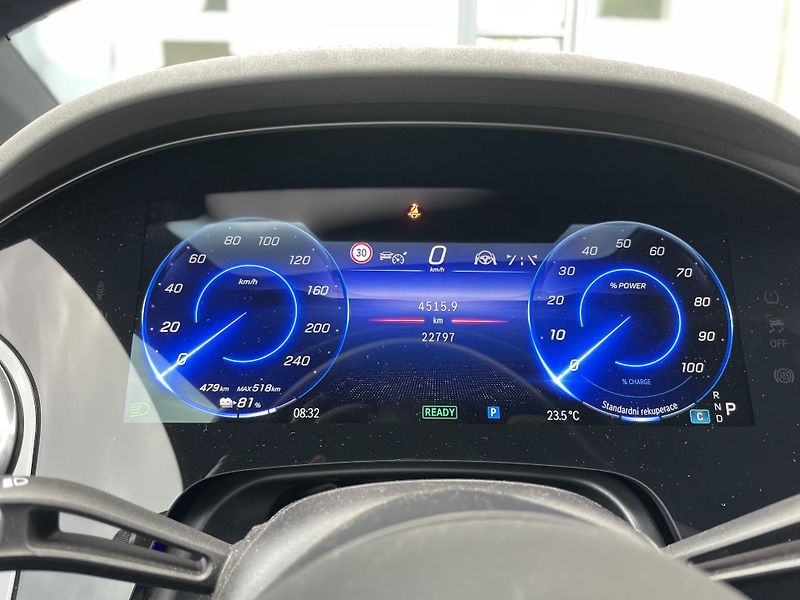 Mercedes-Benz EQS 580 4Matic AMG - fotka 25 z 41
