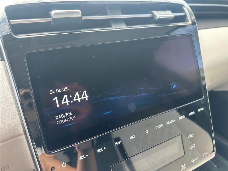 Hyundai Tucson 1,6 T-GDi MHEV 4WD SMART NAVI - fotka 20 z 27