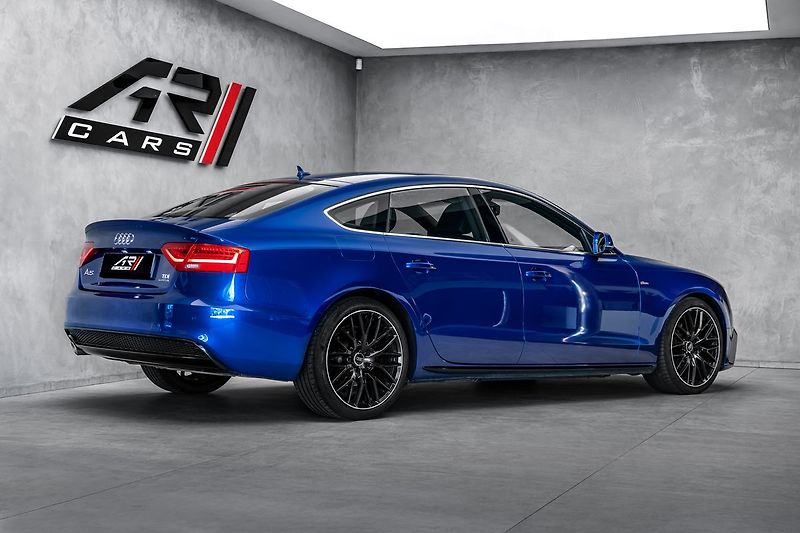 Audi A5 Sportback 2,0TDI Q 2x S-line - fotka 5 z 19