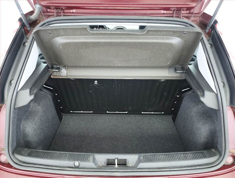 Fiat Punto (2013) 1.2, nová STK, udržované - fotka 13 z 14