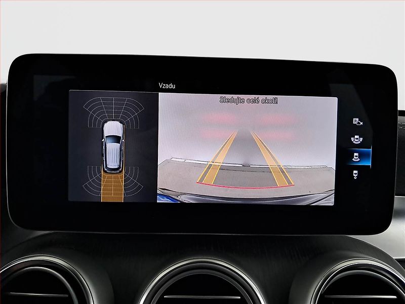 Mercedes-Benz GLC (2022) 220 d 4MATIC - fotka 18 z 21