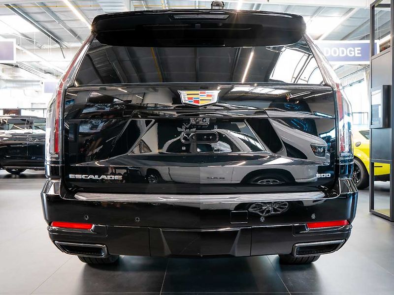 Cadillac Escalade (2026) 6.2 ESV Sport Platinum 2026 - fotka 3 z 45
