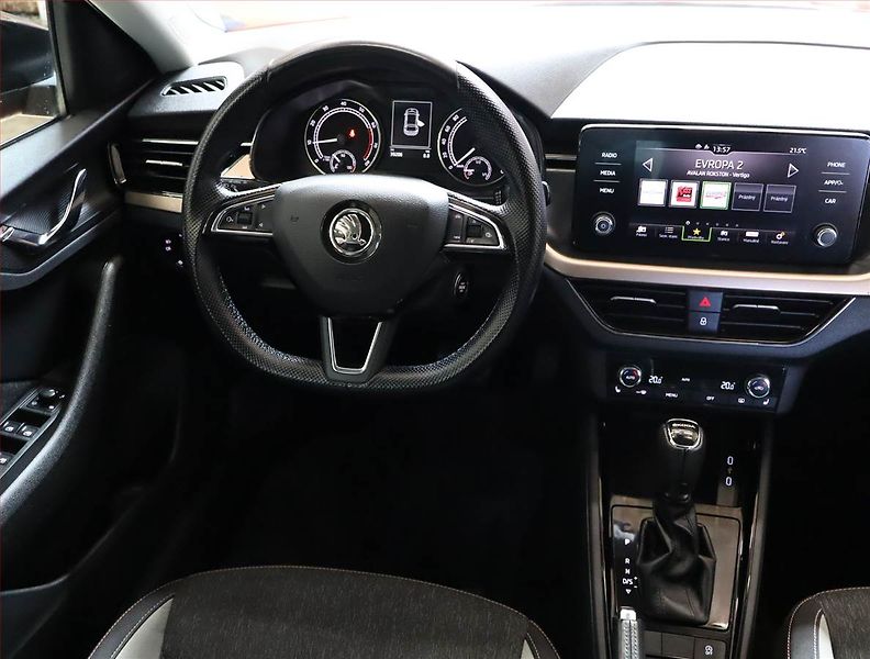Škoda Scala (2019) 1.0 TSI, Automat, Tempomat - fotka 7 z 23