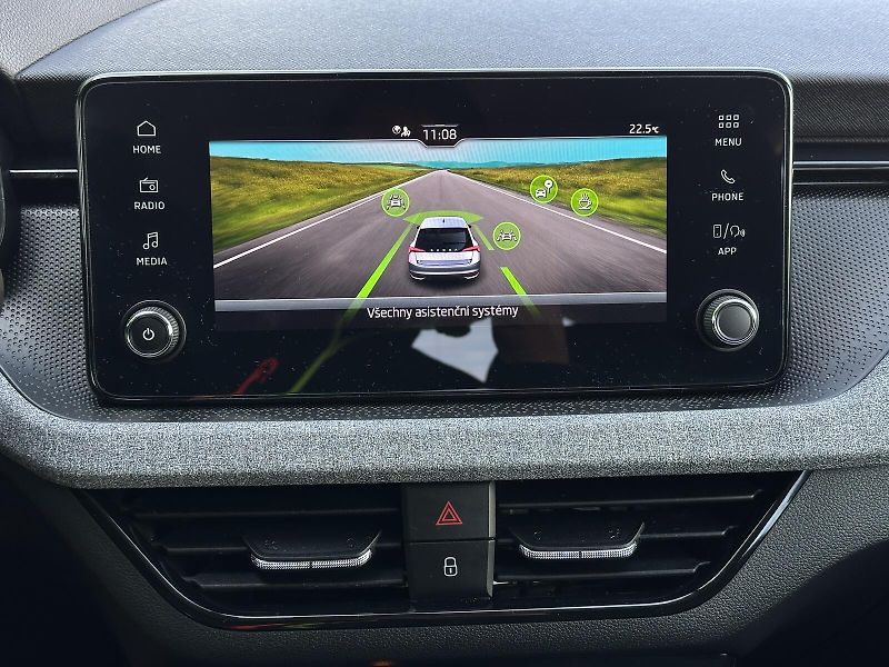 Škoda Scala 1.0TSi Selection 116PS KLIMA A - fotka 25 z 35