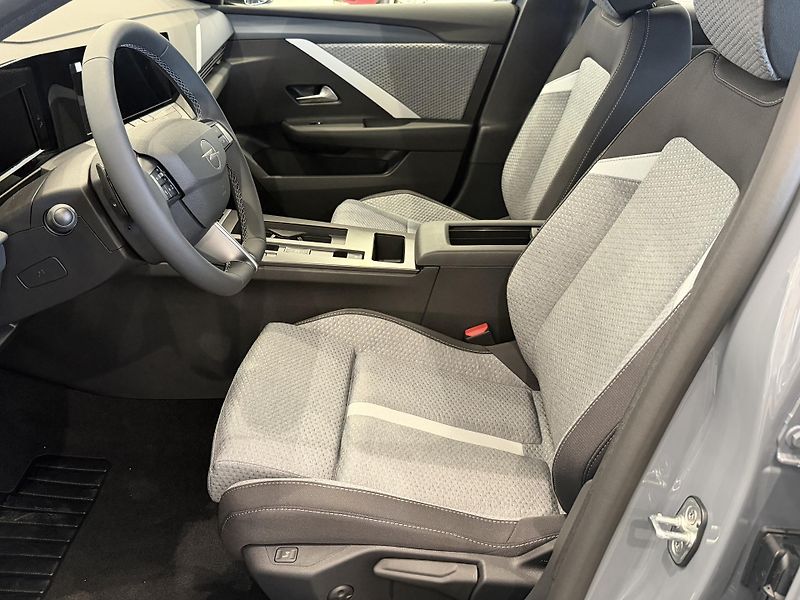 Opel Astra (2026) EDITION 1.5 CDTI  - fotka 7 z 16