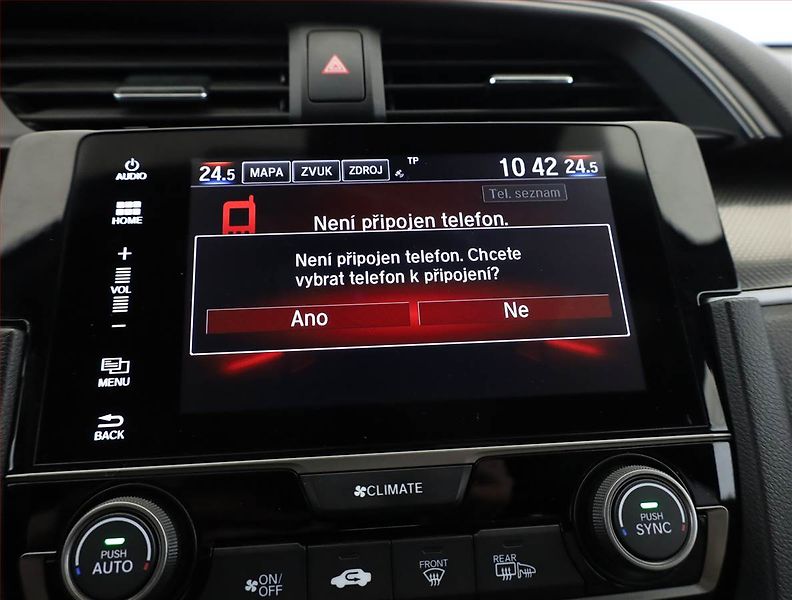 Honda Civic (2020) 1.0 VTEC Turbo, Automat - fotka 16 z 19