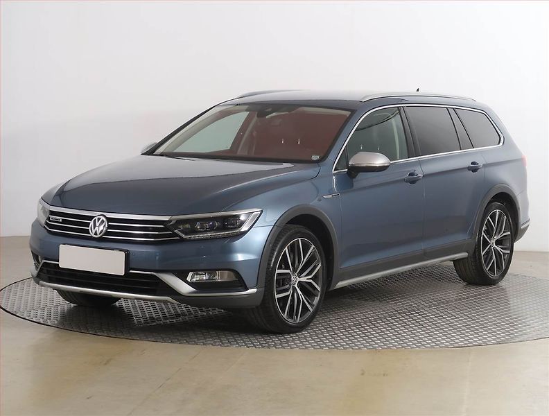 Volkswagen Passat (2016) Alltrack 2.0 BiTDI, 4X4 - fotka 2 z 21