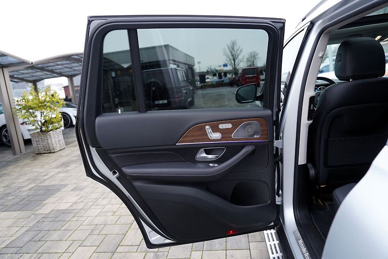 Mercedes-Benz GLS 400d 4Matic/AMG/ČR - fotka 19 z 51
