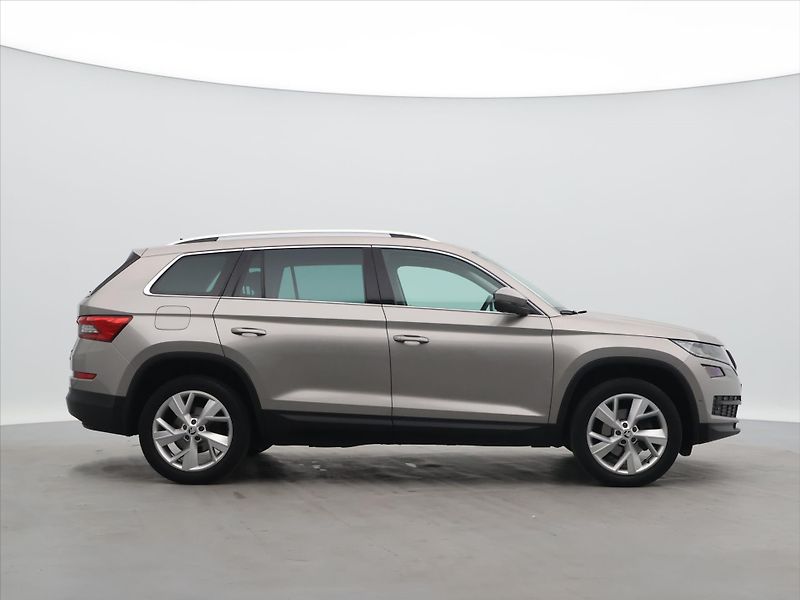 Škoda Kodiaq 2,0 TDI 110kW 4x4 CZ Style LED - fotka 8 z 28