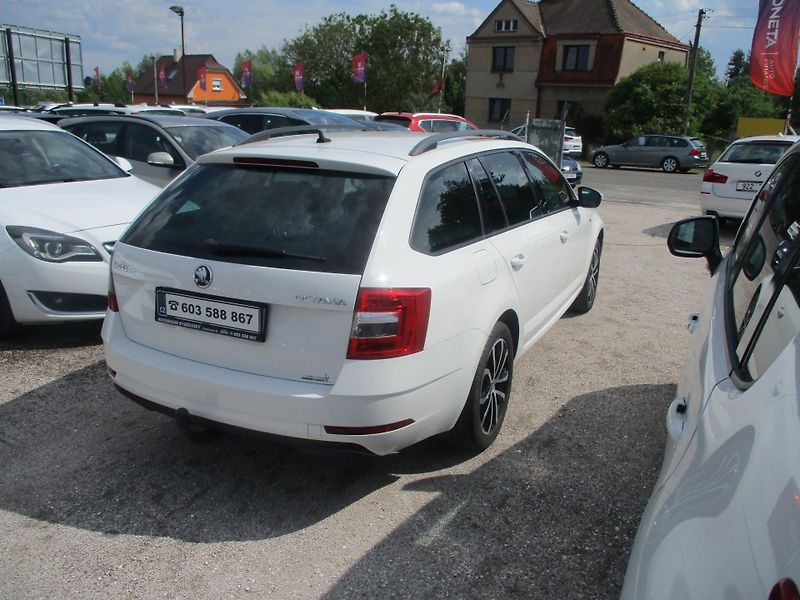 Škoda Octavia (2020) combi III 2,0 TDi - fotka 3 z 10