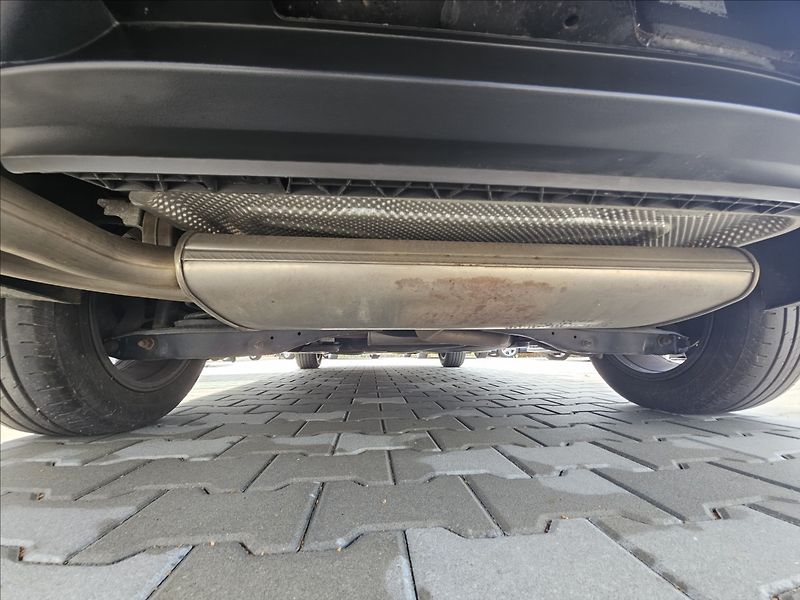 Volkswagen Touran 1,4 Tsi 110KW DSG Sound 7MÍST - fotka 35 z 47