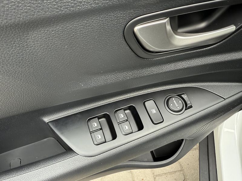 Kia Stonic (2026) SPIN 1.0 T-GDI 74 KW - fotka 13 z 13